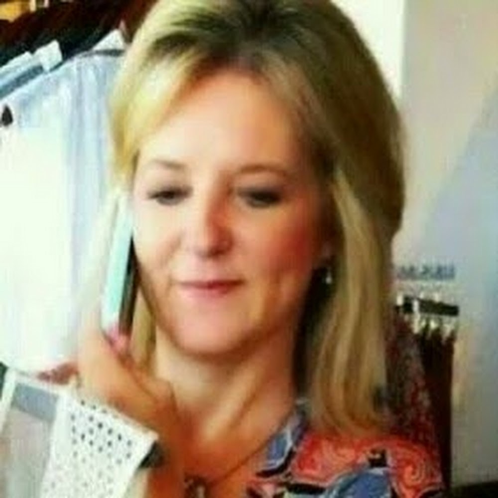Meet your Posher, Leslie